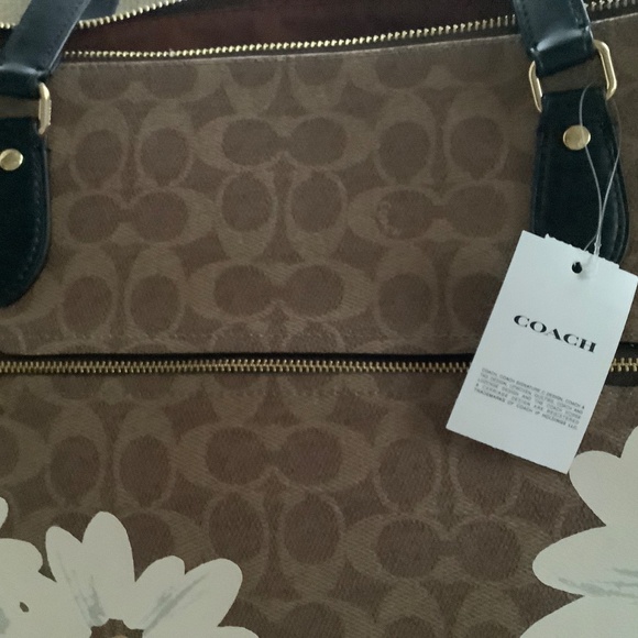 NWT Coach Gallery Tote Bag In Signature Canvas With Floral Print - Picture 3 of 6